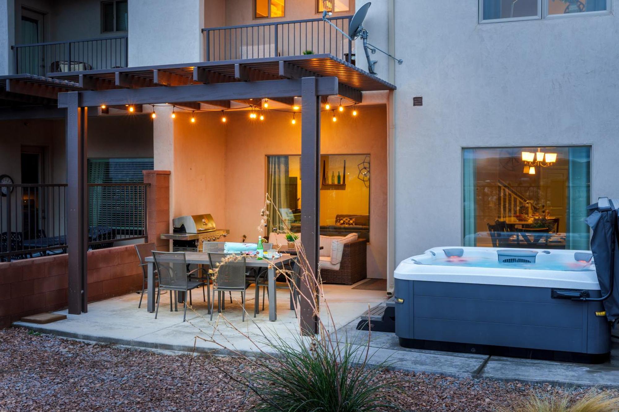 Discover Zion Mountain, Private Hot Tub-3 Bedroom Hurricane Luaran gambar